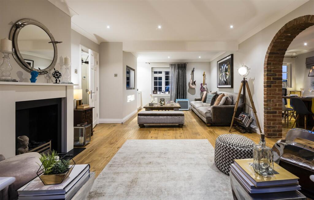 Additional image 12 of Station Road, Brookmans Park