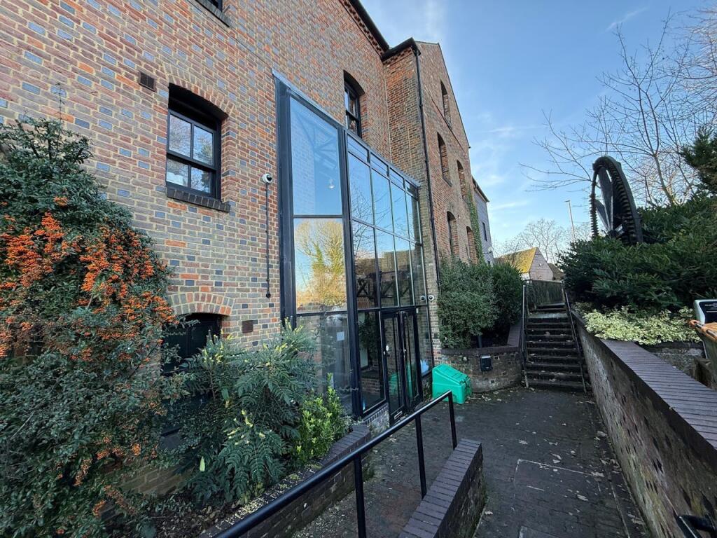 Additional image 8 of Park Mill, Burydell Lane, Park Street, St Albans, AL2 2EZ