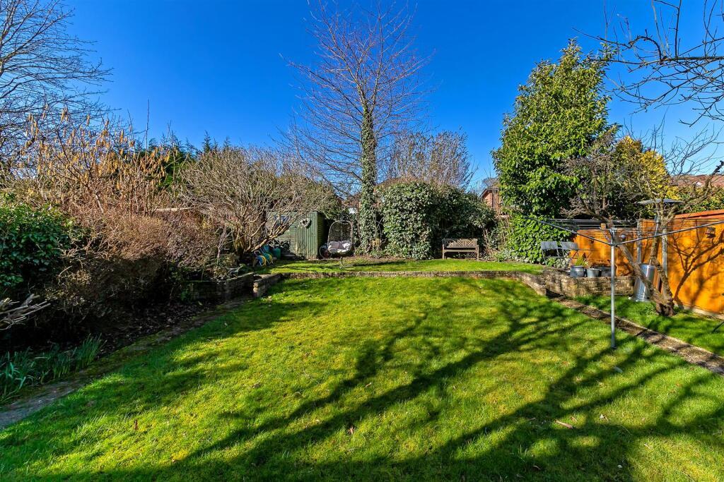 Additional image 26 of Blackthorn Close, St. Albans