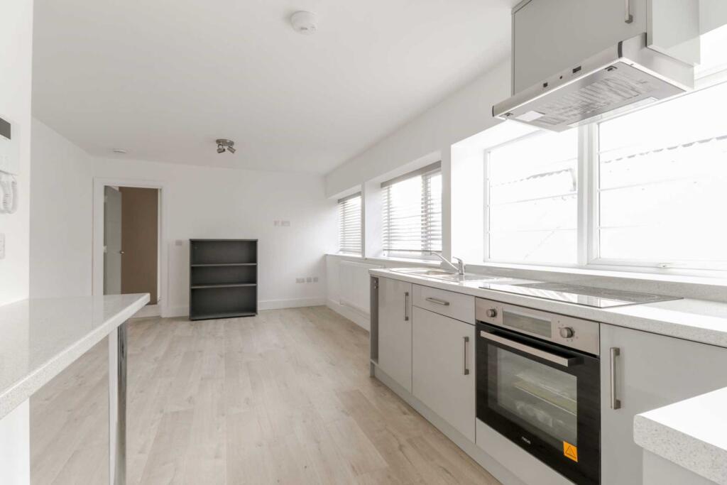 Bridge Road East, Welwyn Garden City