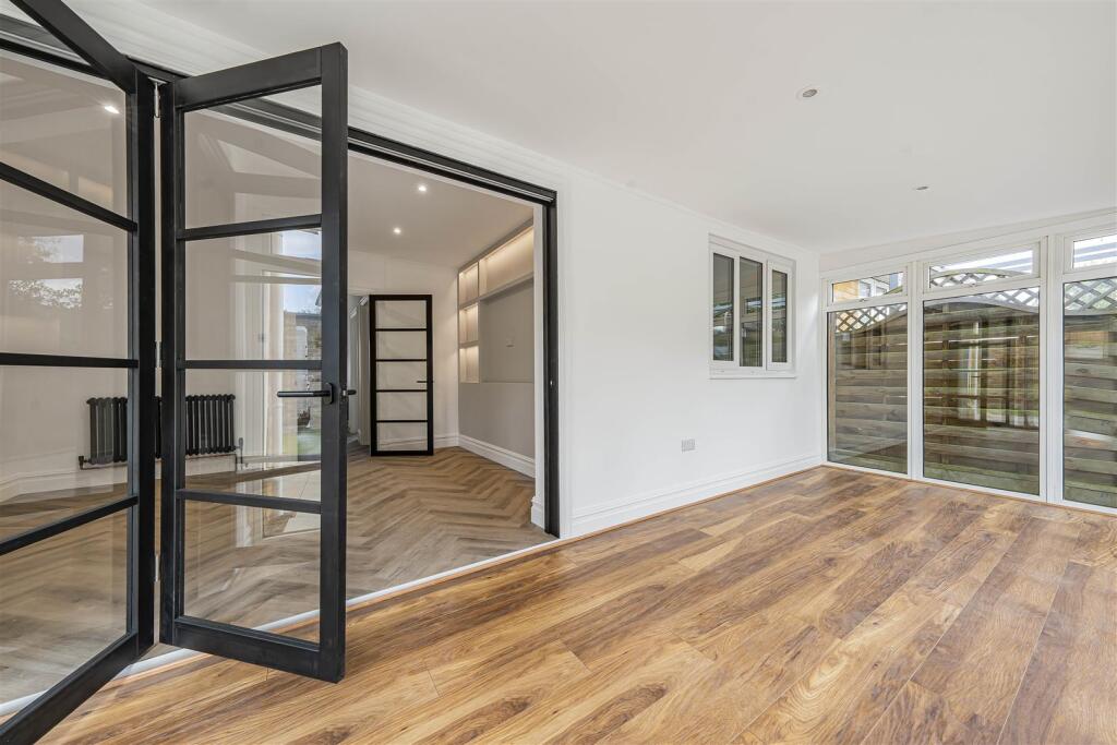 Additional image 12 of Dell Rise, Park Street, St. Albans