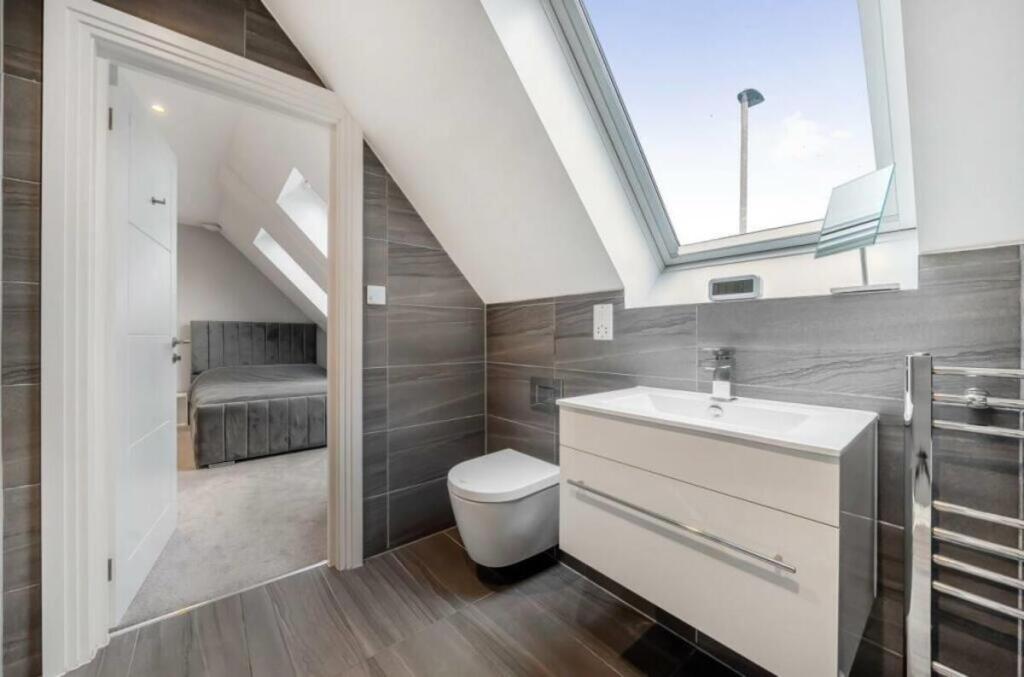 Additional image 11 of Bell Lane, Brookmans Park