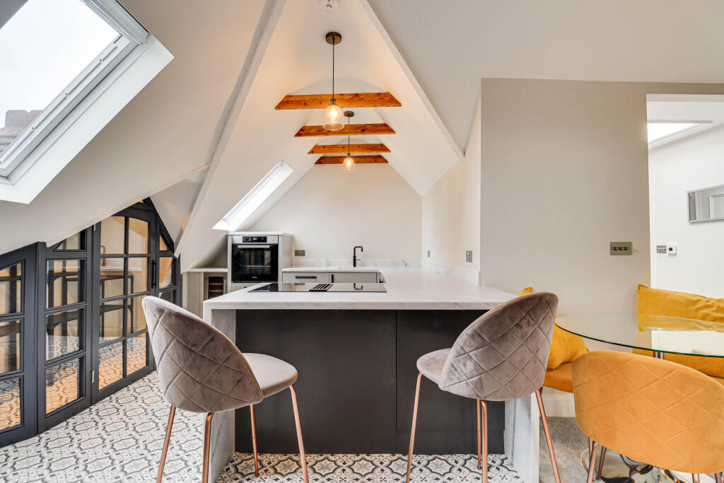 Additional image 5 of Kirkwick Avenue, Harpenden, Hertfordshire, AL5