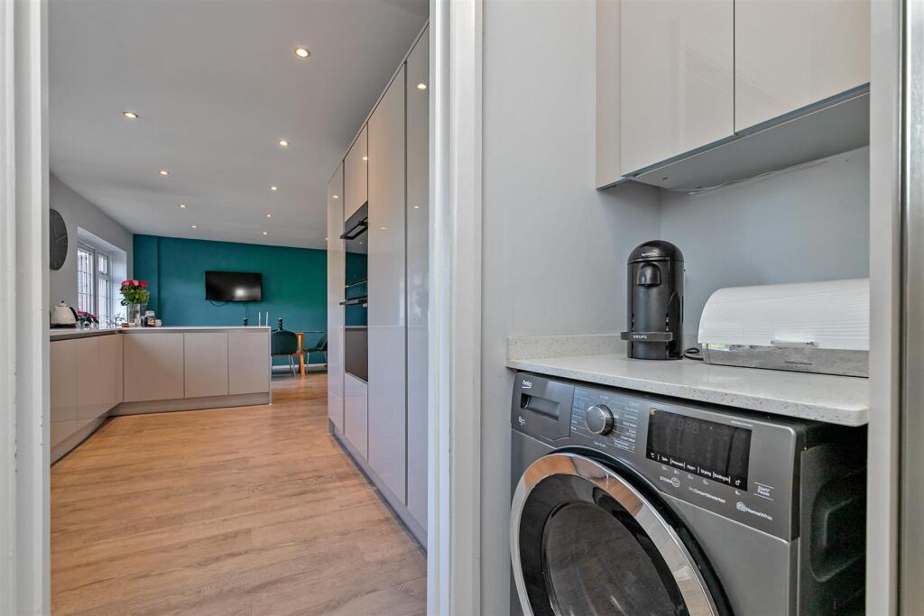 Additional image 6 of Blackthorn Close, St. Albans