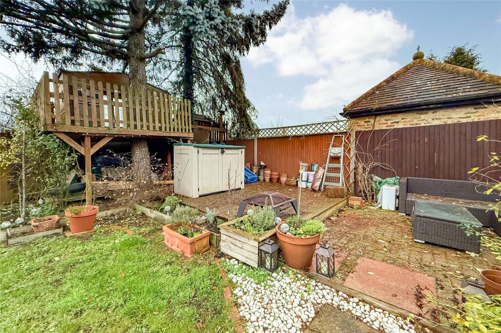 Additional image 13 of Magnolia Close, Park Street, St. Albans, Hertfordshire, AL2