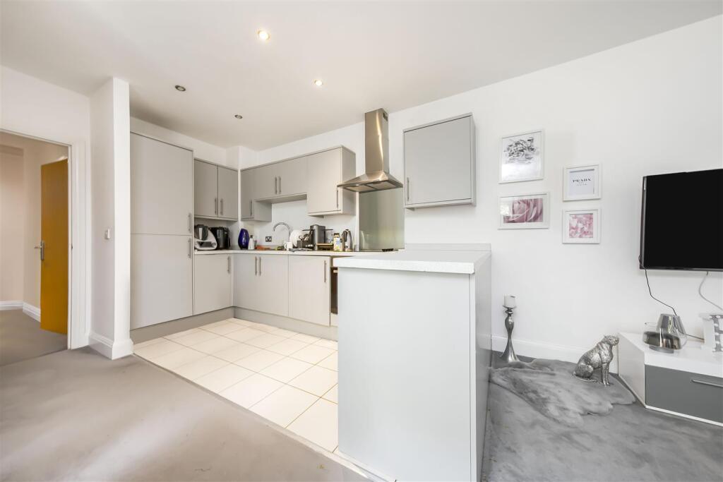 Additional image 5 of Gateway Court, Bricket Wood, St. Albans