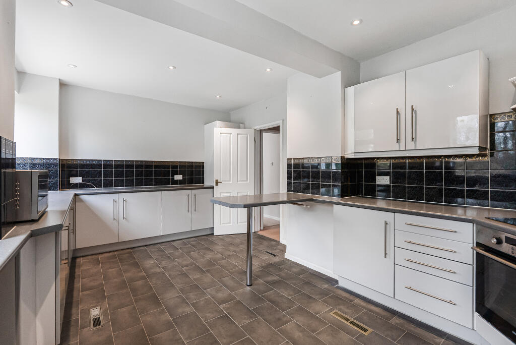 Additional image 3 of Carleton Rise, Welwyn, AL6