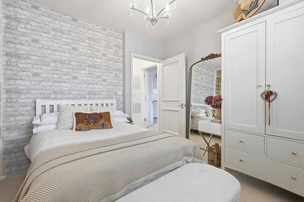 Additional image 10 of Park Street, St. Albans