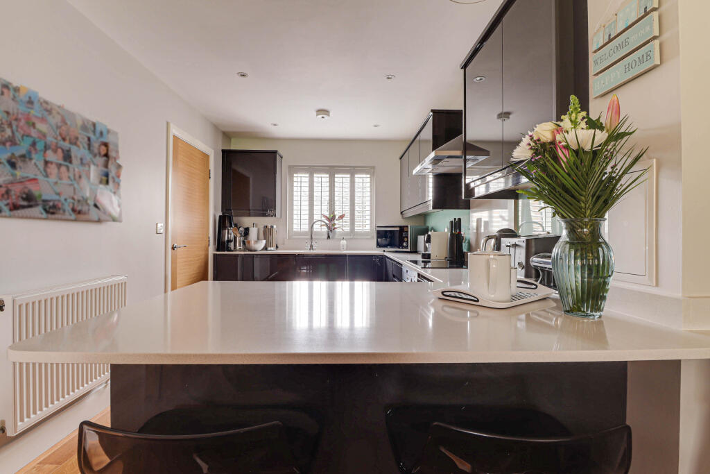 Additional image 6 of Tuffnells Way, Harpenden, Hertfordshire, AL5