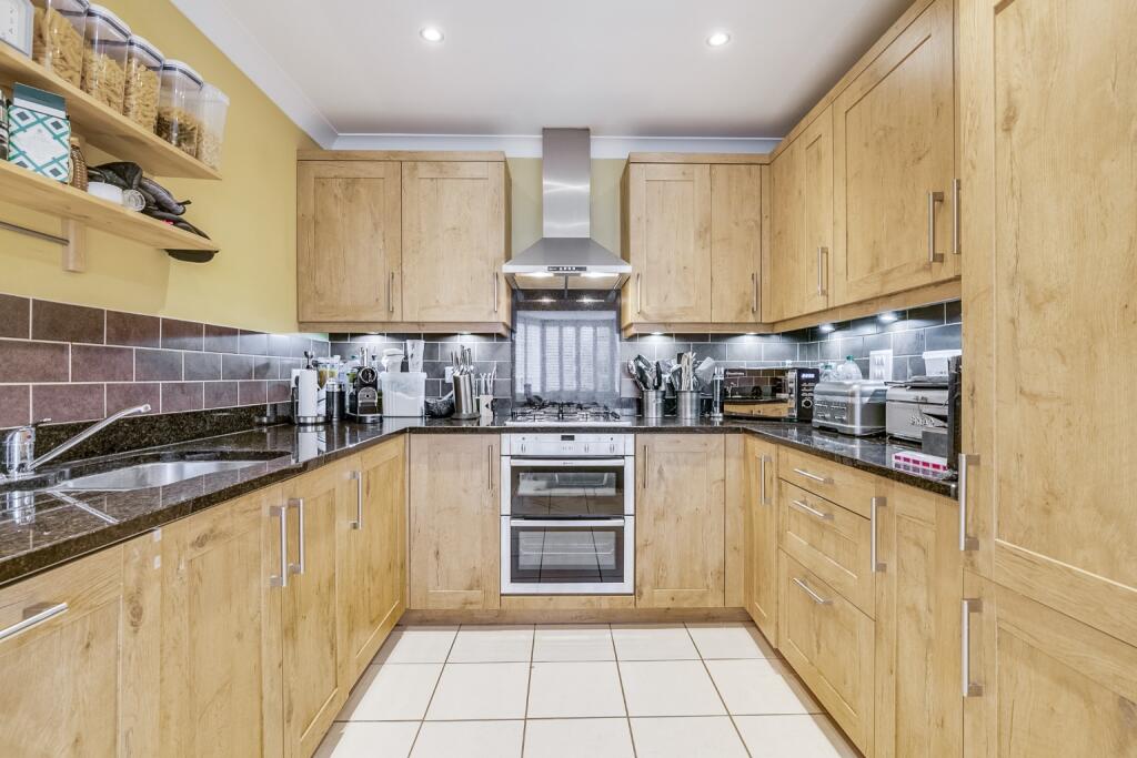 Additional image 18 of Parkway, Welwyn Garden City, Hertfordshire, AL8