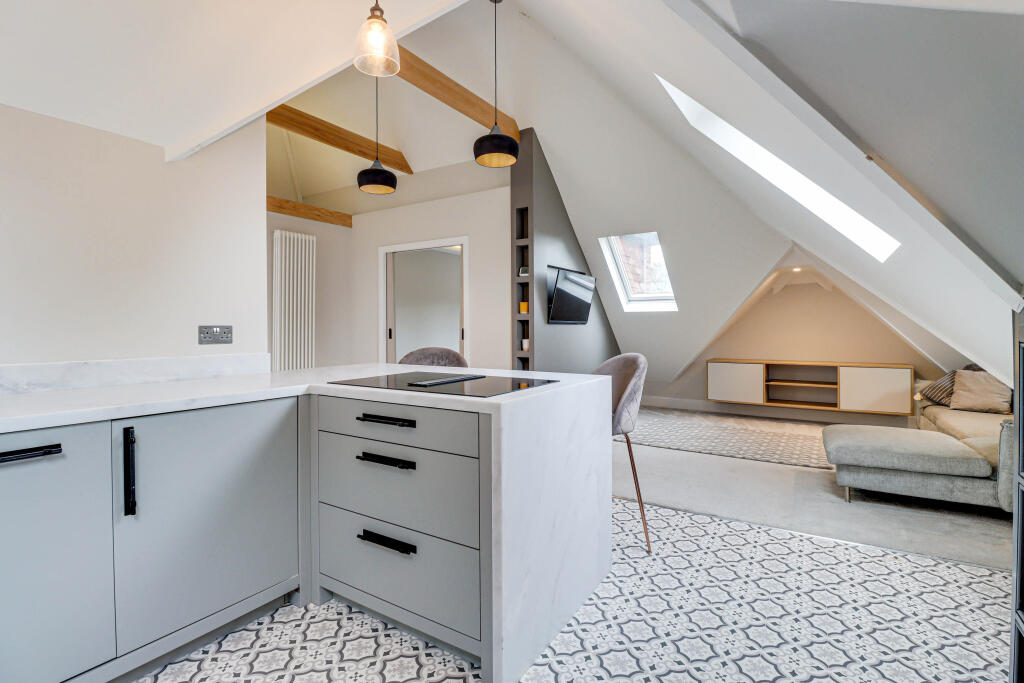 Additional image 4 of Kirkwick Avenue, Harpenden, Hertfordshire, AL5