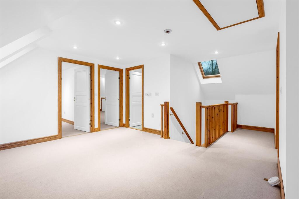 Additional image 12 of Oaklands Rise, Welwyn