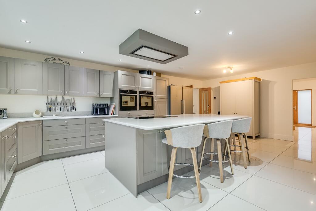 Additional image 7 of Burnham Green Road, Welwyn, Hertfordshire, AL6