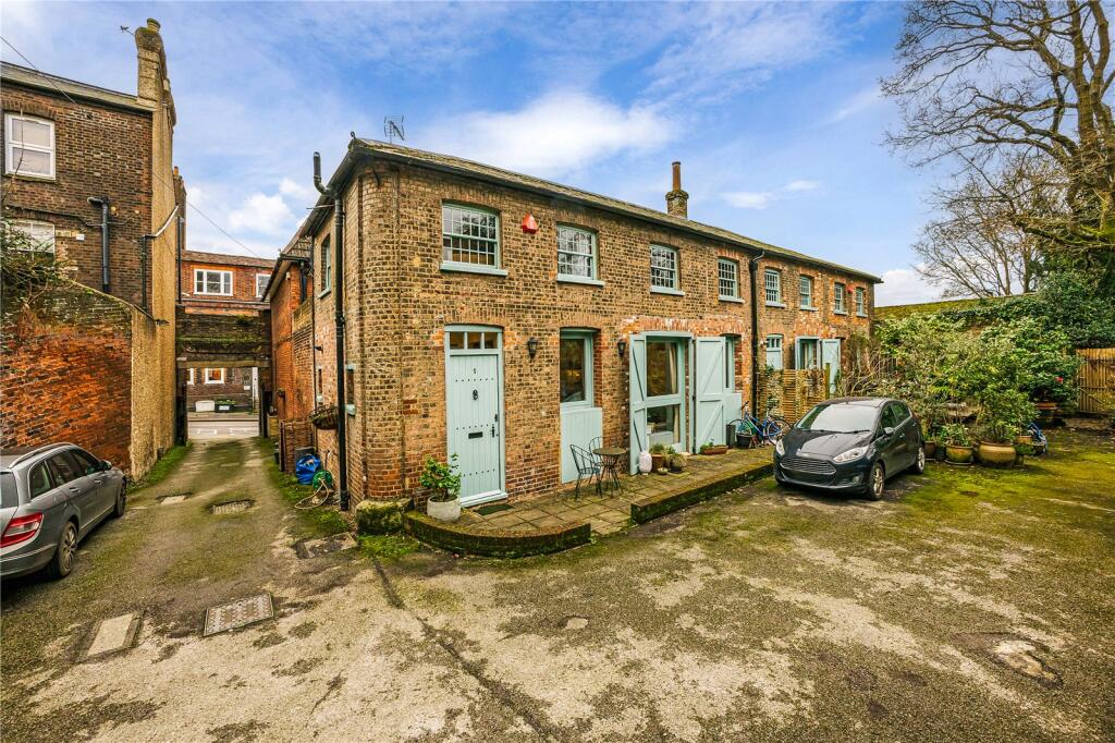 Additional image 13 of Holywell Mews, Holywell Hill, St. Albans, Hertfordshire, AL1