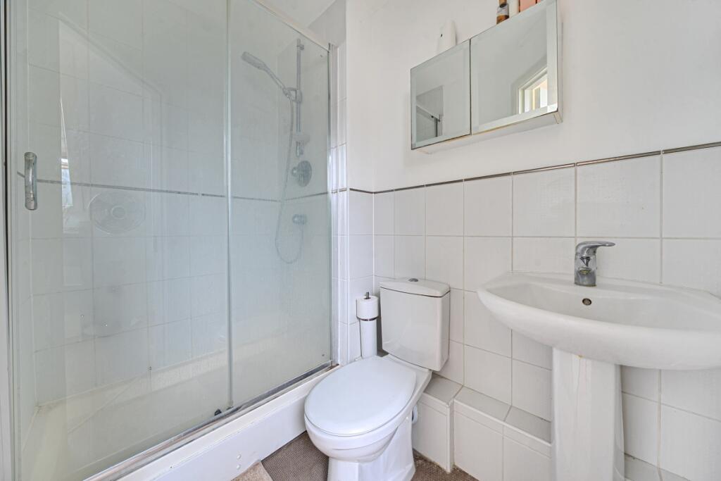 Additional image 6 of Roundwood Lane Harpenden AL5