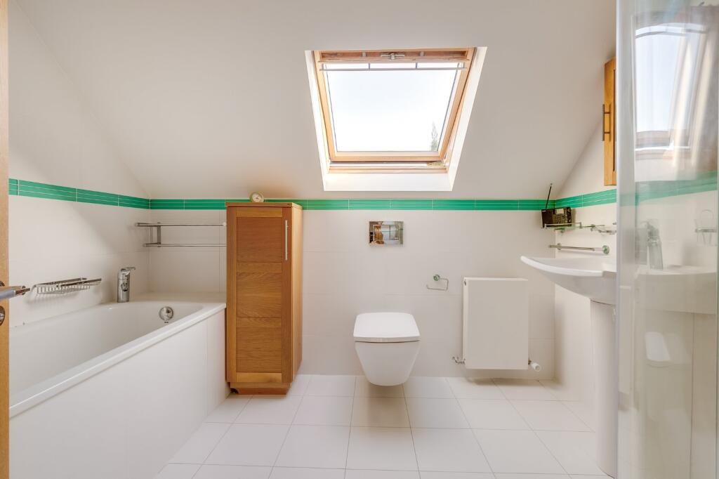 Additional image 20 of Oaklea, Oaklands, Welwyn, Hertfordshire, AL6