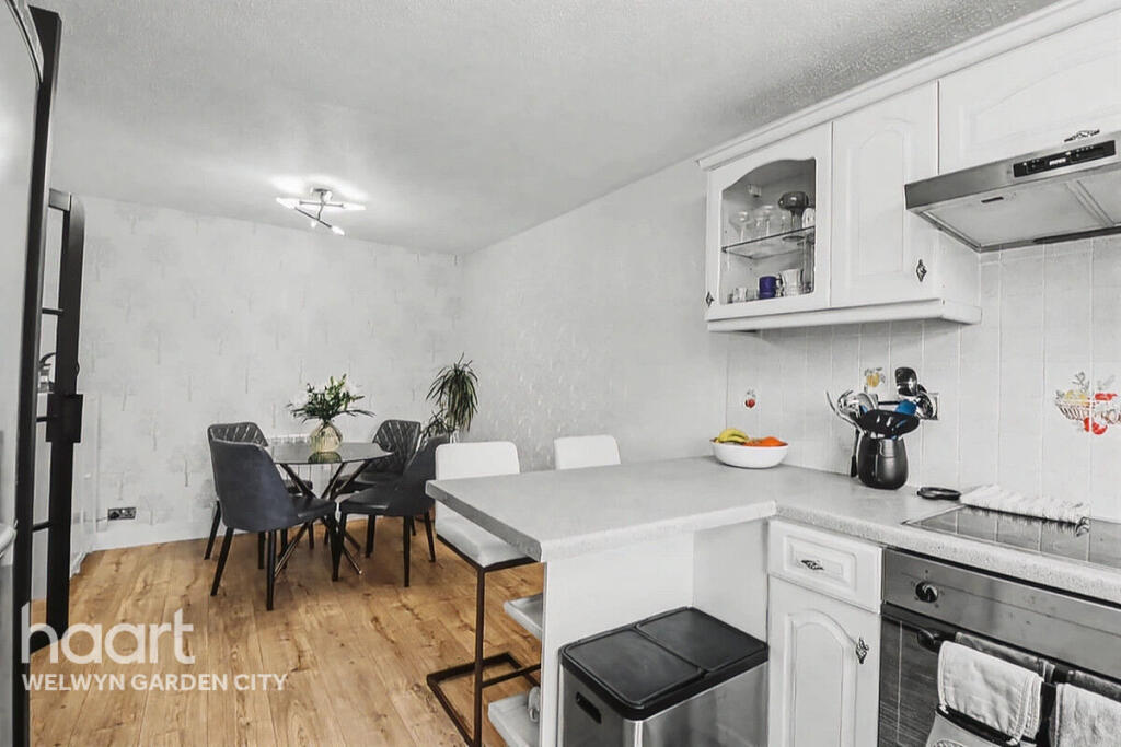 Additional image 7 of Guessens Grove, Welwyn Garden City