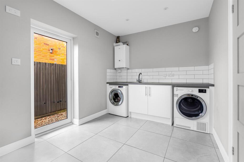 Additional image 17 of Youngs Rise, Welwyn Garden City