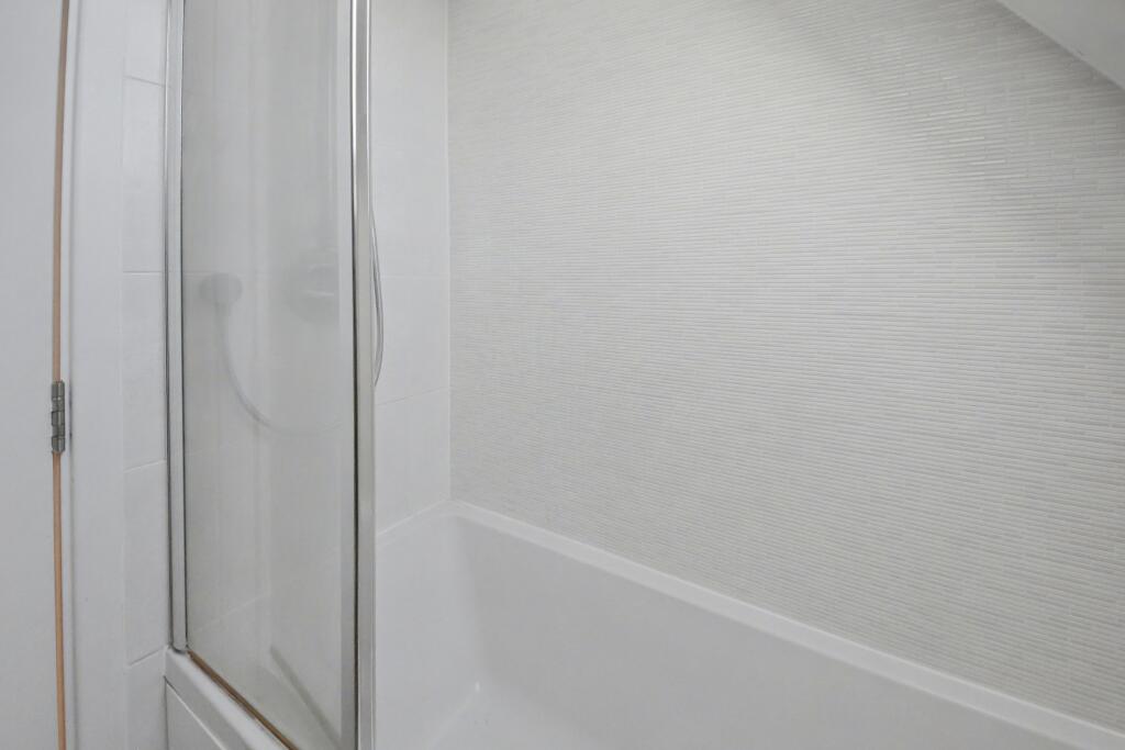 Additional image 12 of Appletree Way, Welwyn Garden City