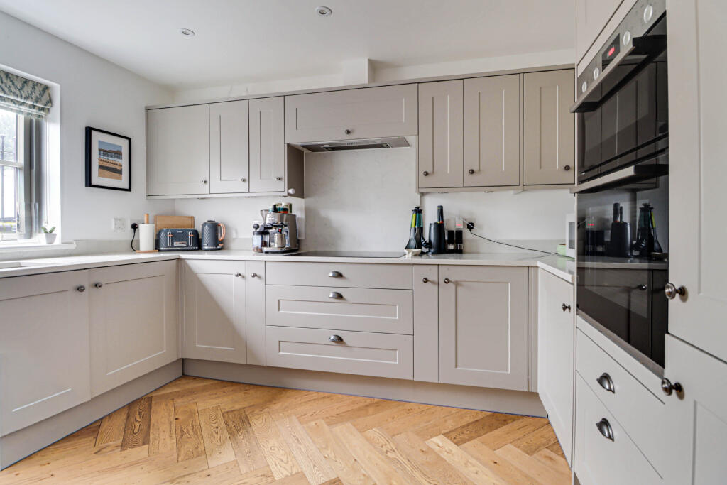 Additional image 3 of Black Cat Close, Redbourn, AL3