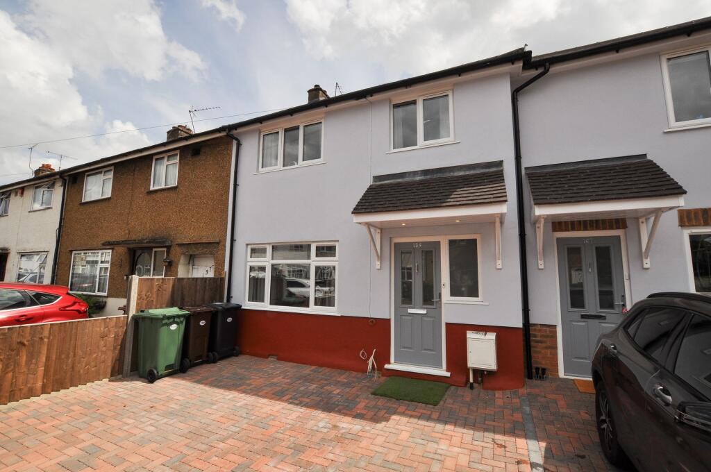 Kings Road, London Colney, AL2