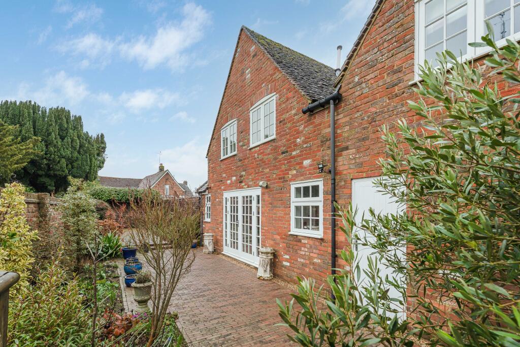 Additional image 25 of High Street, Flamstead, St. Albans, AL3