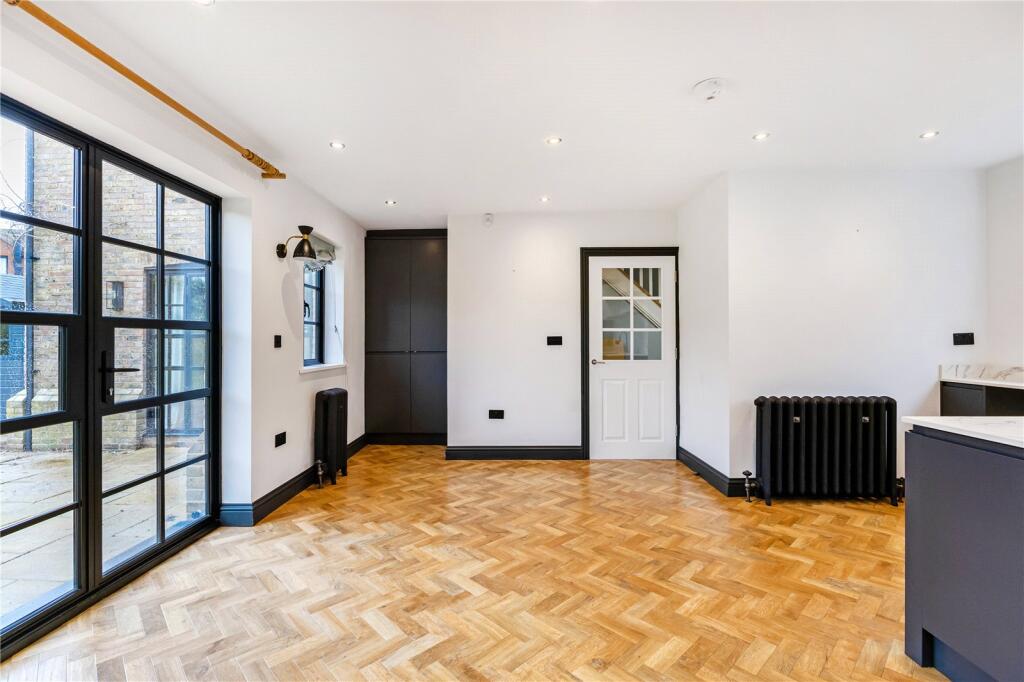 Additional image 4 of Meadow View, Redbourn, St. Albans, Hertfordshire, AL3