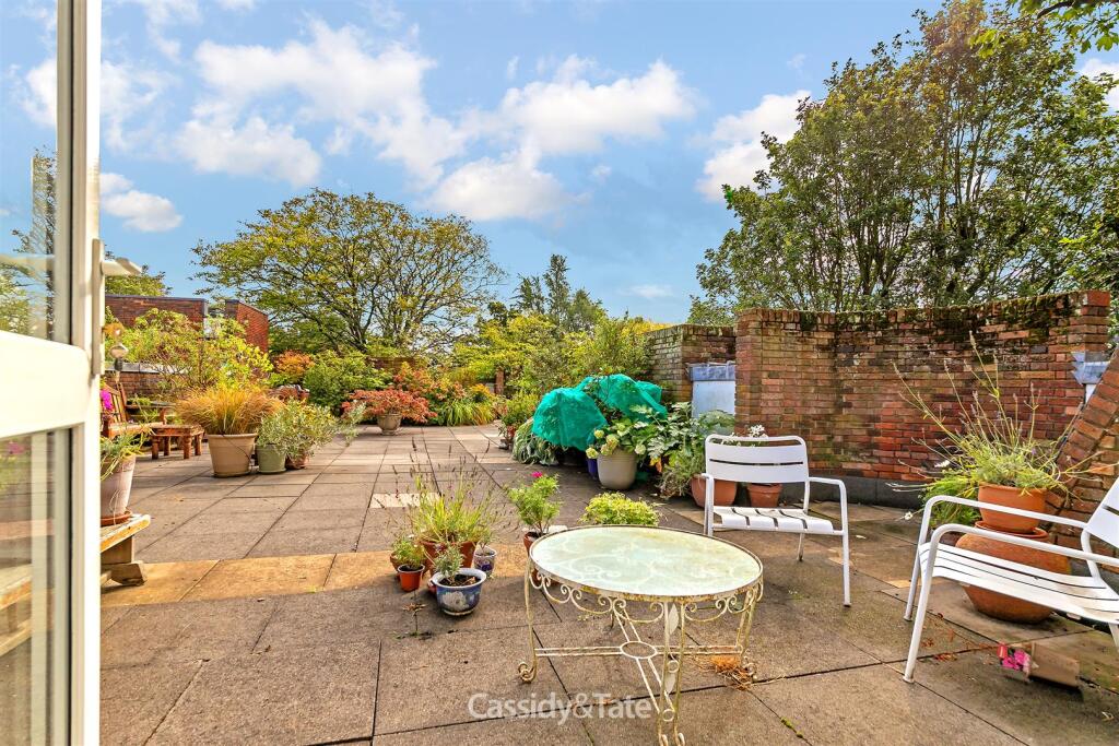 Additional image 28 of 12 Heritage CloseSt AlbansHertfordshire