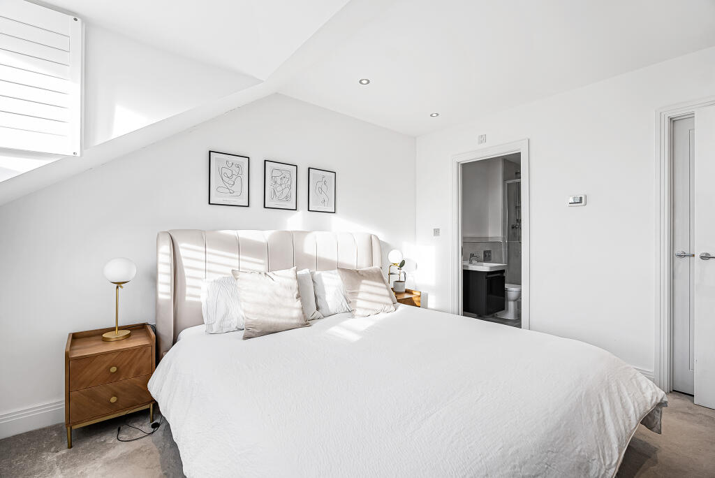 Additional image 14 of The Stables, Pottersheath, AL6