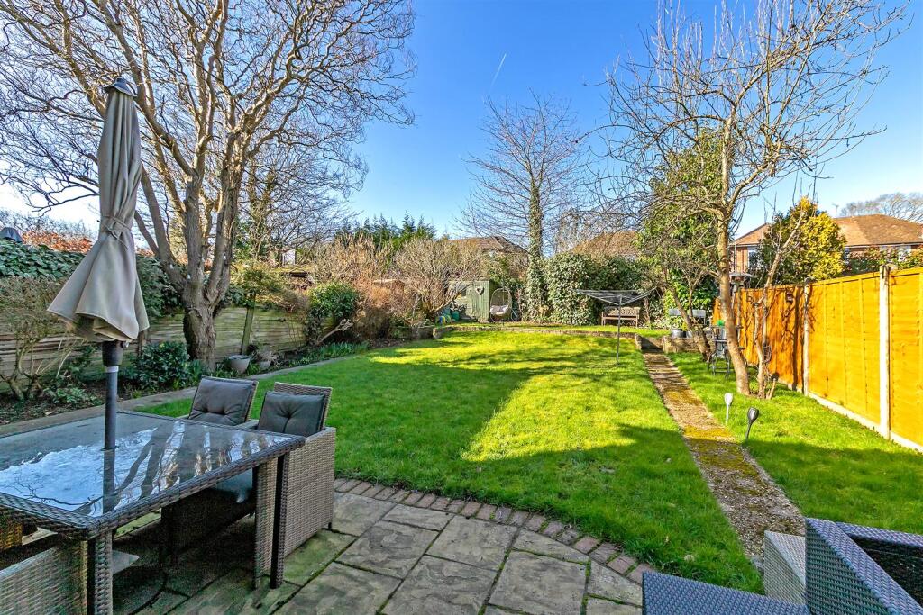 Additional image 23 of Blackthorn Close, St. Albans