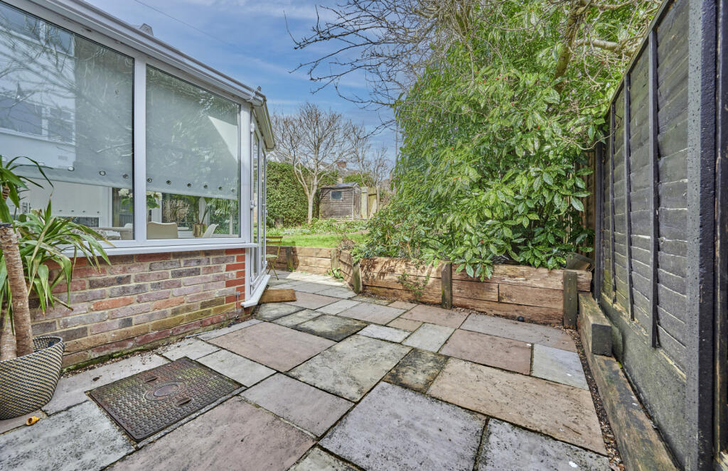 Additional image 23 of Bloomfield Road, Harpenden, Hertfordshire, AL5