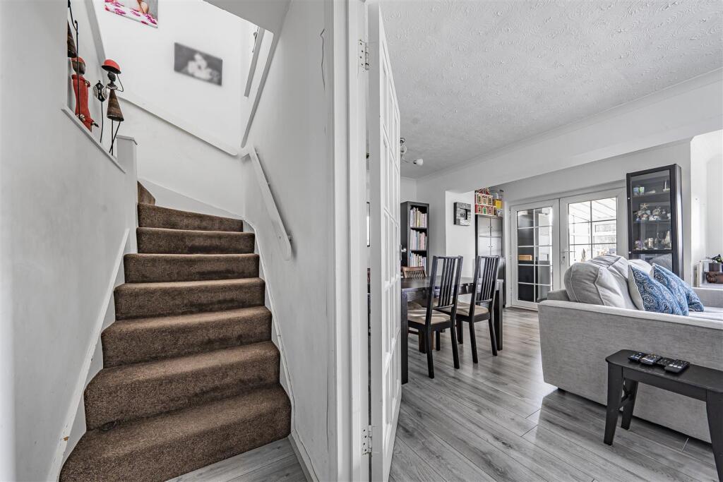 Additional image 7 of Wood End, Park Street, St. Albans