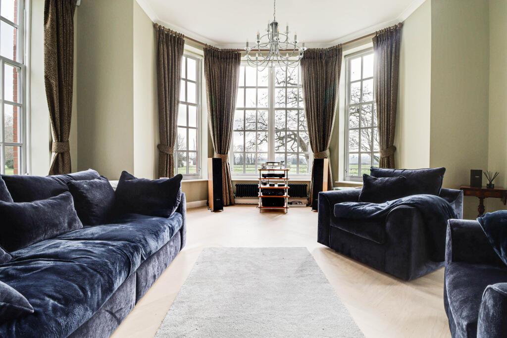 Additional image 2 of Beningfield Drive, London Colney, AL2