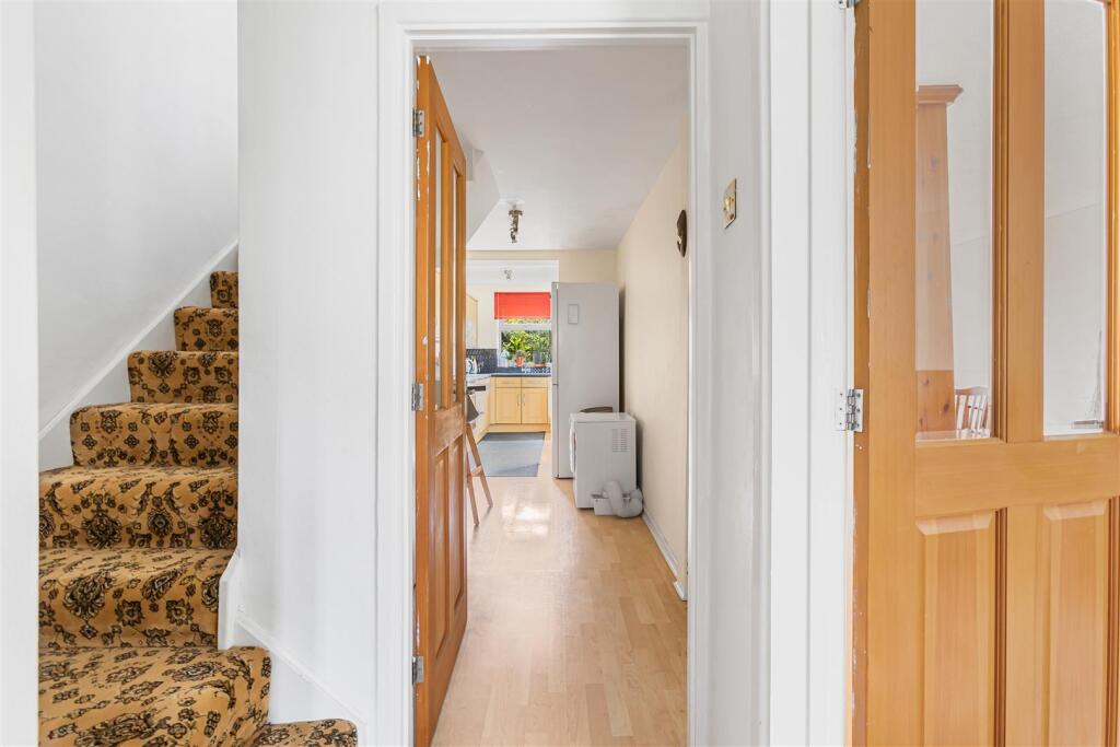 Additional image 22 of Harwood Close, Tewin, Welwyn