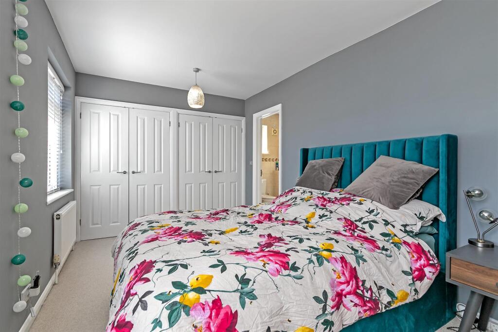 Additional image 15 of Blackthorn Close, St. Albans