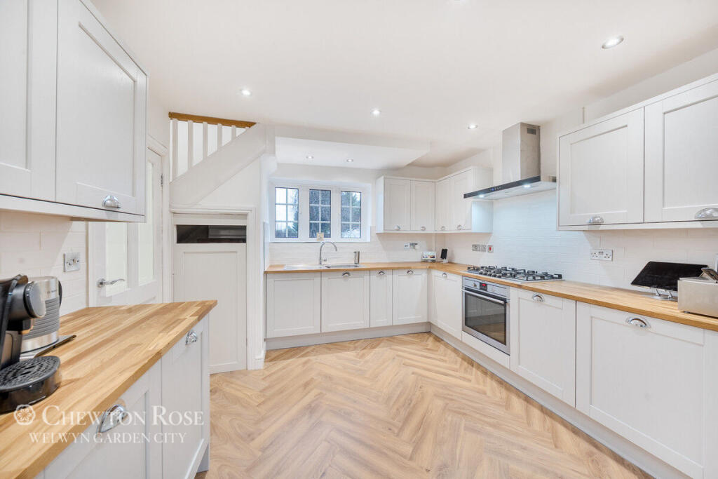 Manor Road, ST ALBANS