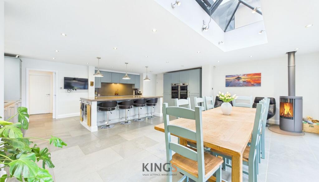 Additional image 13 of Upland Drive, Brookmans Park, AL9