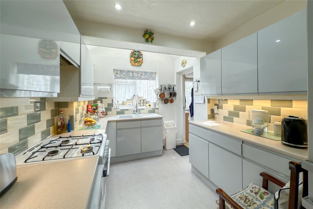 Additional image 19 of Hawthorn Close, Harpenden, Herts, AL5