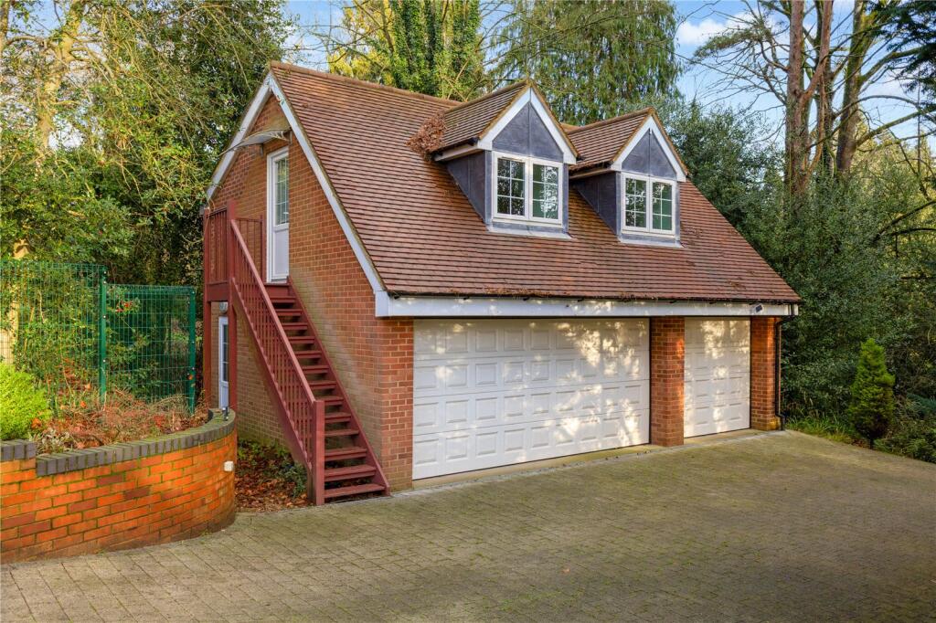 Additional image 27 of Harmer Green Lane, Welwyn, Hertfordshire, AL6