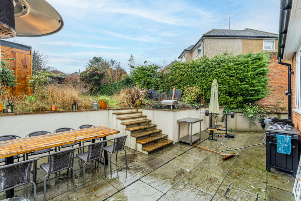 Additional image 16 of Castle Rise, Wheathampstead, St. Albans, Hertfordshire, AL4