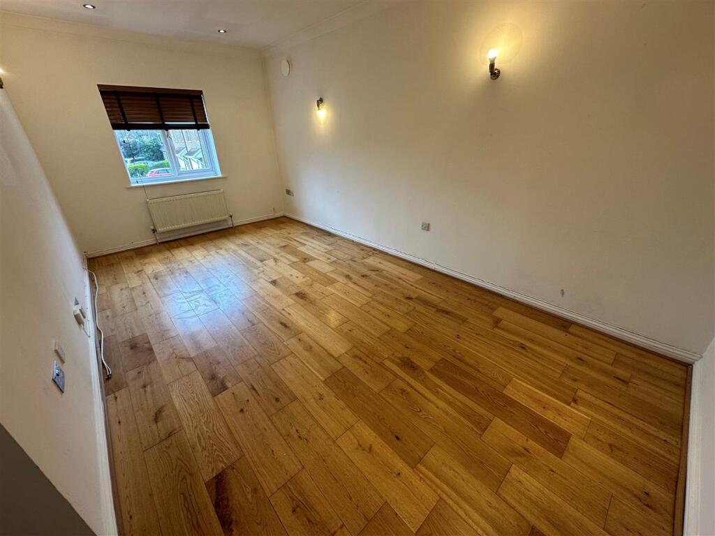 Additional image 7 of Kennedy Close, London Colney, St Albans