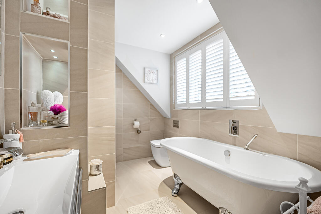 Additional image 24 of The Drive, Welwyn, Hertfordshire, AL6