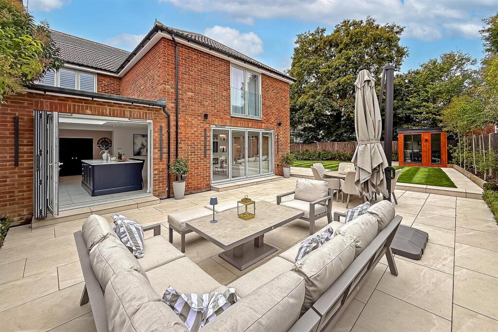 Additional image 27 of Ellenbrook Crescent