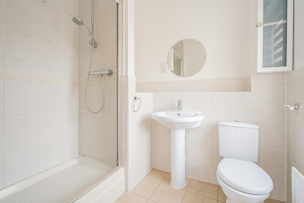 Additional image 10 of Beningfield Drive, London Colney, AL2