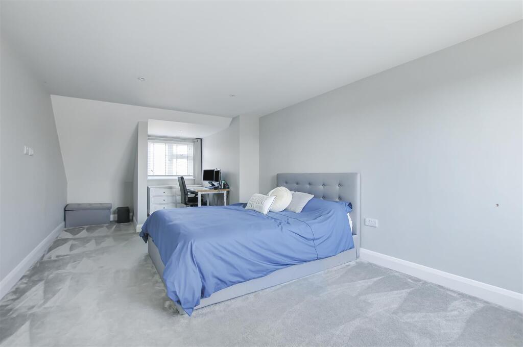 Additional image 16 of Jenkins Avenue, Bricket Wood, St. Albans