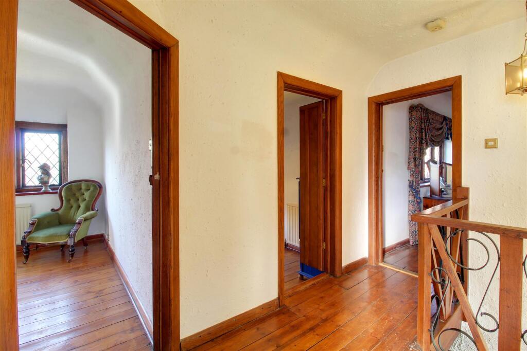 Additional image 19 of Great North Road, Brookmans Park,