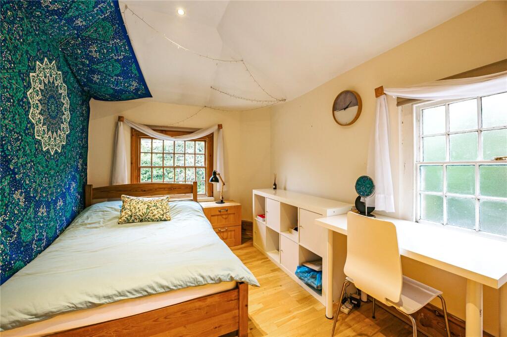 Additional image 10 of Holywell Mews, Holywell Hill, St. Albans, Hertfordshire, AL1