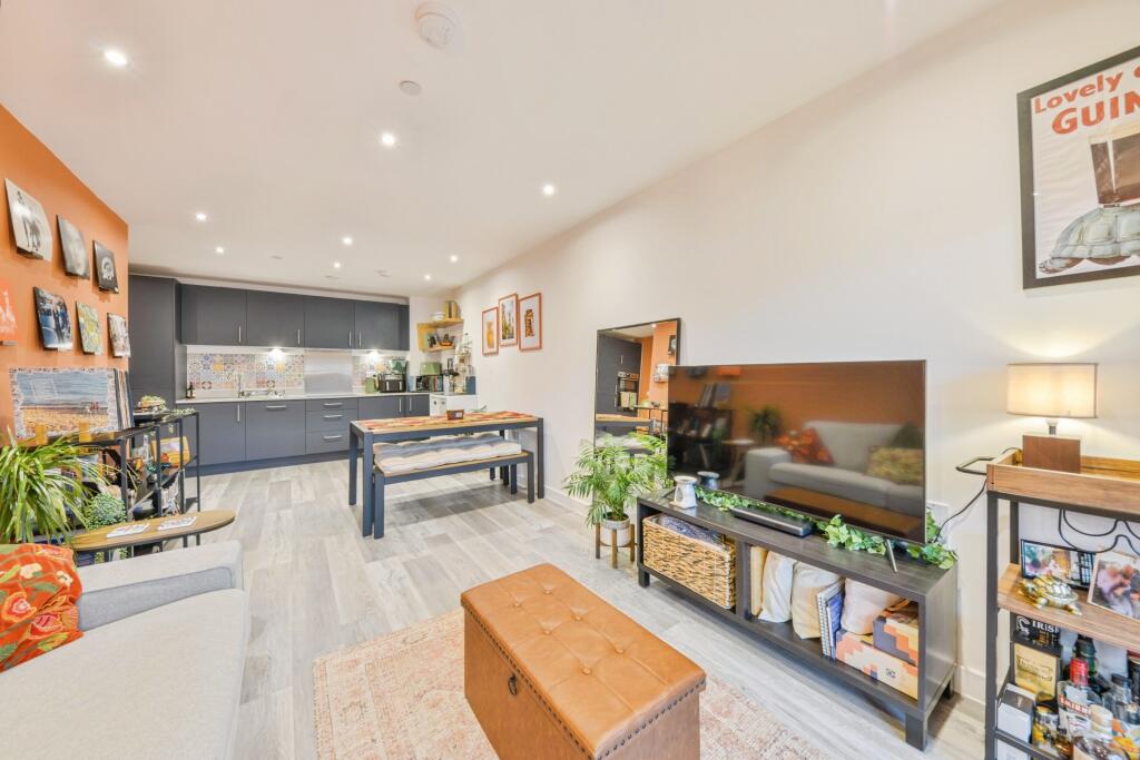 Additional image 16 of Town Centre, Hatfield, AL10