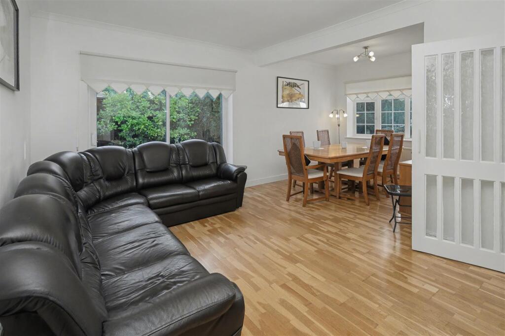 Additional image 5 of Bulls Lane, Brookmans Park