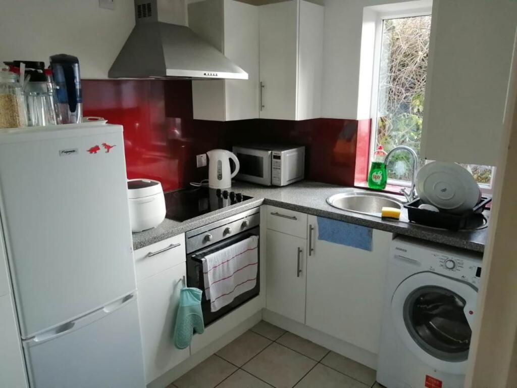 Additional image 5 of Walsingham Close, Hatfield, Hertfordshire